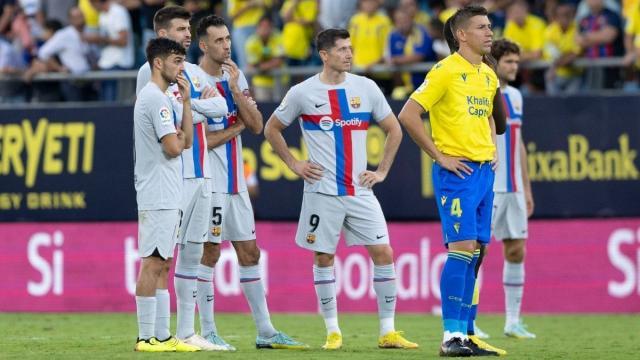 PP电子(中国)-生死高于足球，比赛暂停先救人，巴萨还能进4个